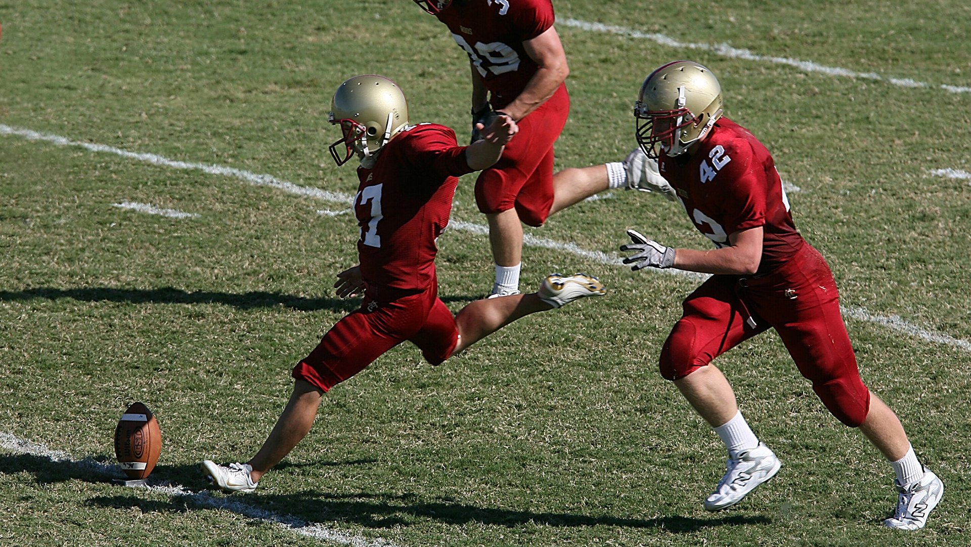 开云体育官方网站-2020年 NBA总冠军赛：库里在关键第三节投中连续四个三分，带队反超局势！